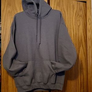 Gildan Hooded Sweatshirt